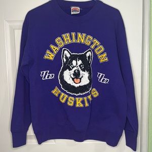 Washington huskies crewneck nutmeg tag size m